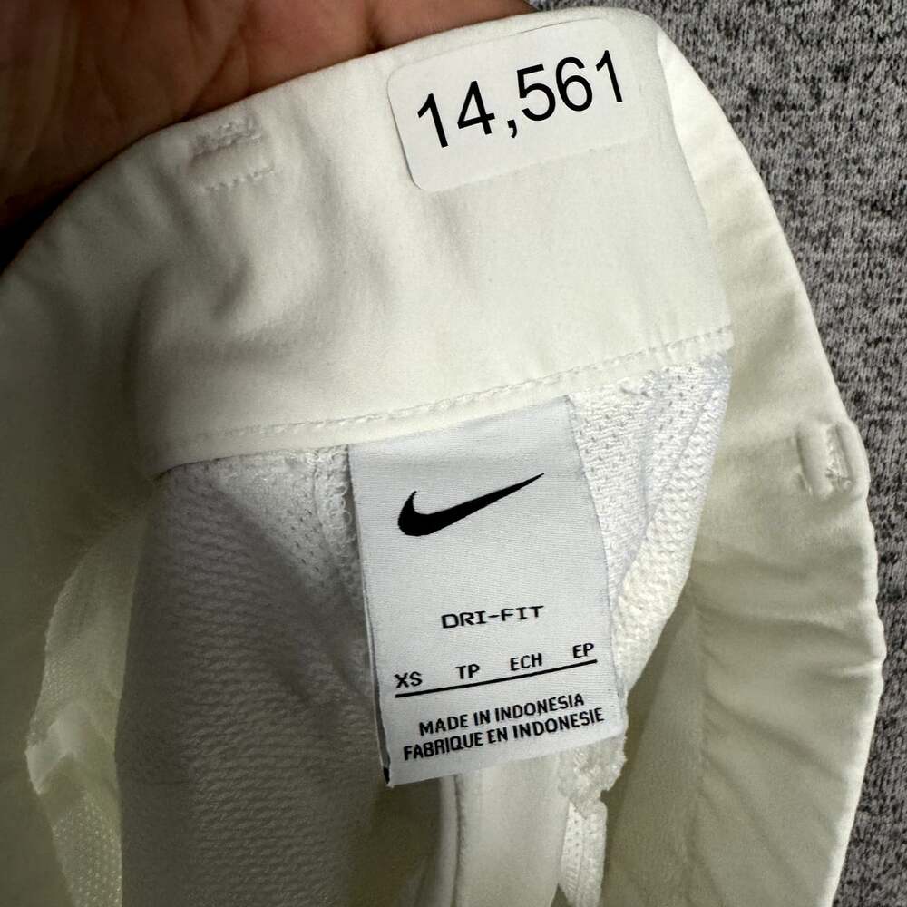 Nike Dri-Fit Women's Size XS White Polyester Victory 5" Golf Shorts - Picture 6 of 11